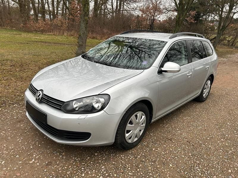 Gebraucht VW Golf VI 105 PS (77 kW) 2010 Silber Kleinwagen