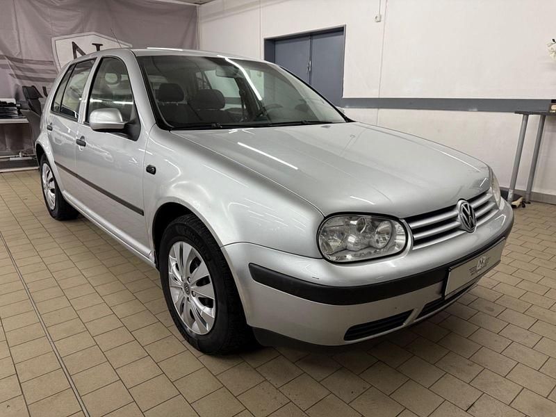 Gebraucht VW Golf IV Edition 101 PS (74 kW) 2003 Silber Limousine