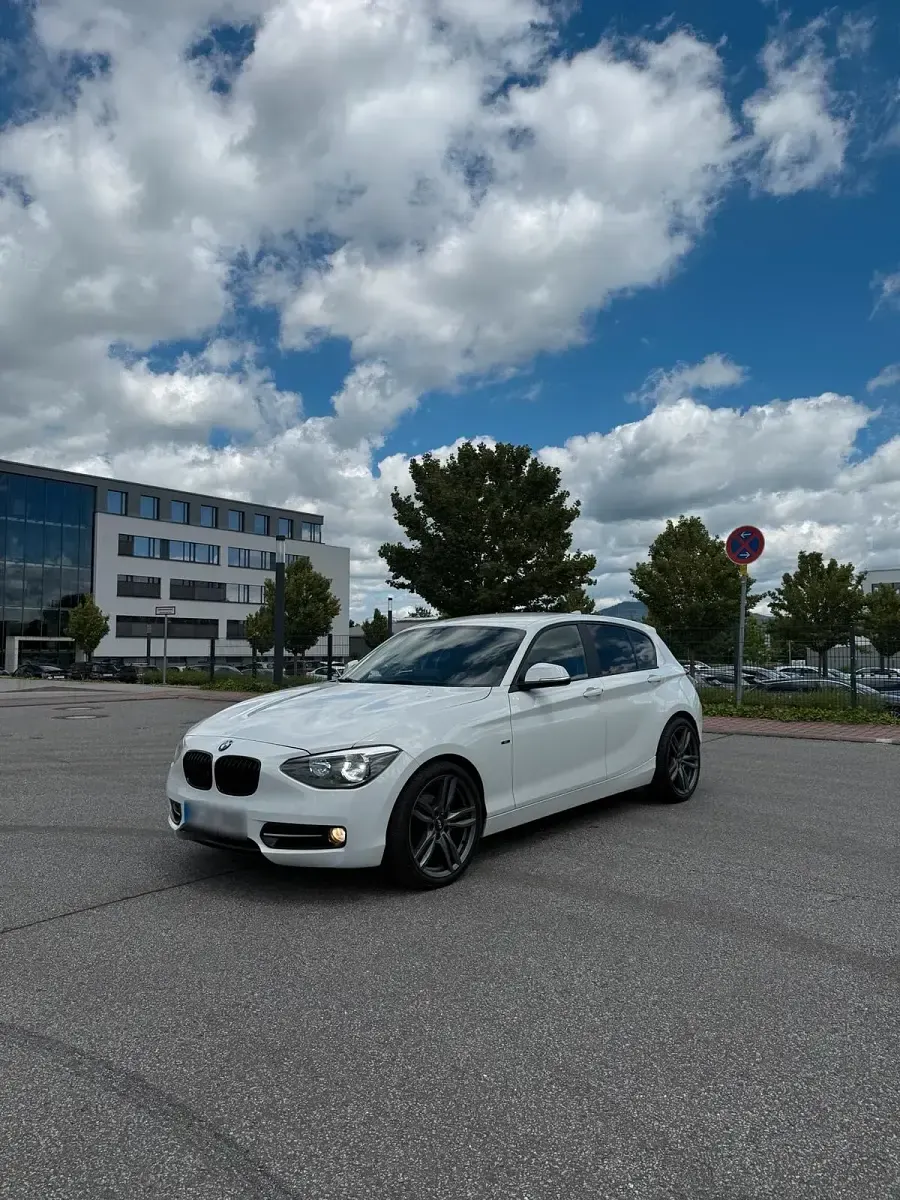 Gebraucht BMW 116 136 PS (100 kW) 2012 Weiß Kleinwagen