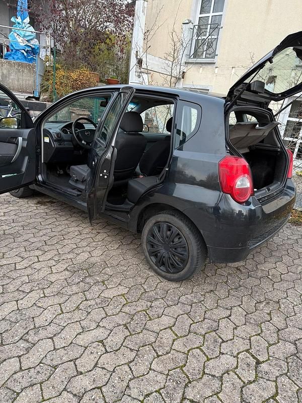Gebraucht Chevrolet Aveo 80 PS (58 kW) 2011 Schwarz Kleinwagen