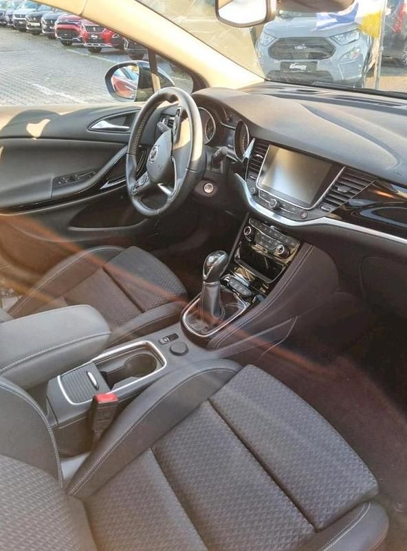 Gebraucht Opel Astra 160 PS (117 kW) 2018 Schwarz Kleinwagen