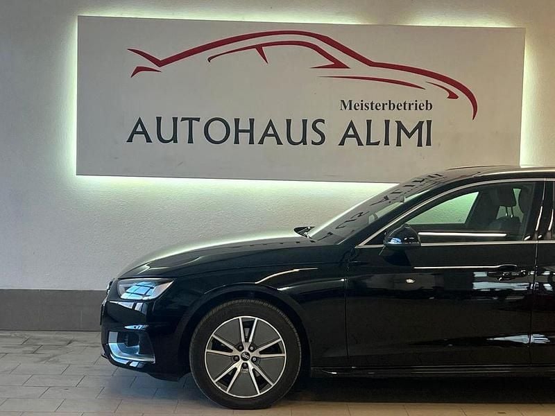 Second-hand Audi A4 Advanced 150 CP (110 kW) 2023 Negru Break