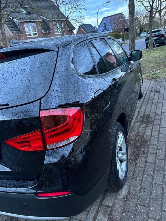 Gebraucht BMW X1 143 PS (105 kW) 2011 Schwarz SUV