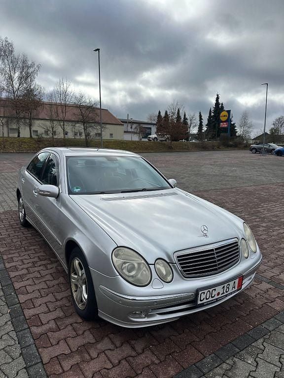 Gebraucht Mercedes E320 Classic 224 PS (164 kW) 2004 Grau Limousine
