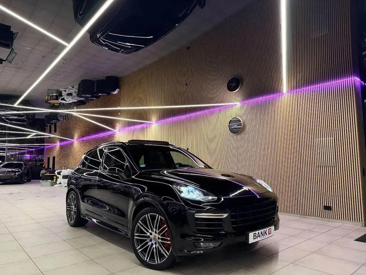Gebraucht Porsche Cayenne GTS Sport 441 PS (324 kW) 2015 Schwarz SUV