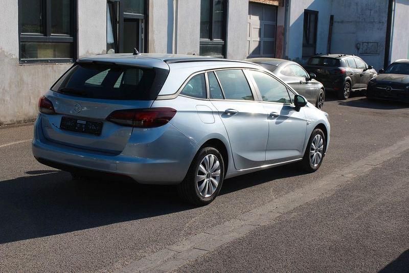 Gebraucht Opel Astra Edition 150 PS (110 kW) 2019 Silber Kombi