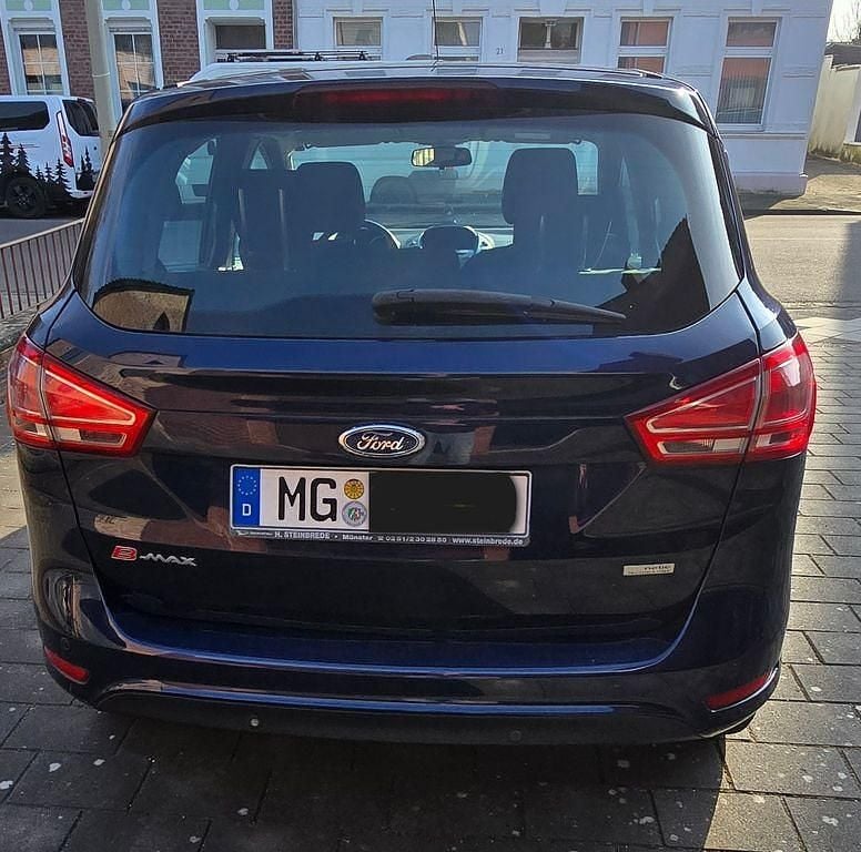 Gebraucht Ford B-MAX SYNC Edition 101 PS (74 kW) 2014 Blau Van / Kleinbus