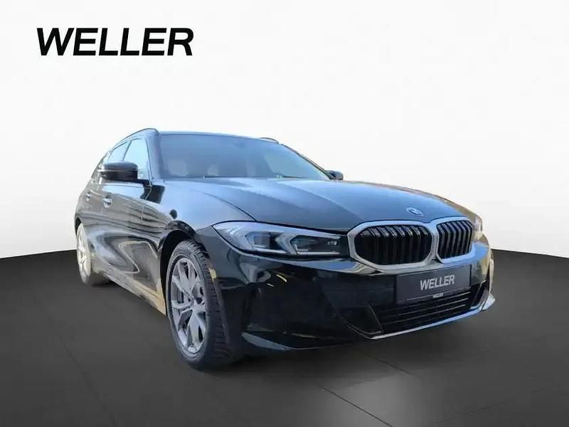 Gebraucht BMW 330 Shadowline 245 PS (180 kW) 2023 Kombi