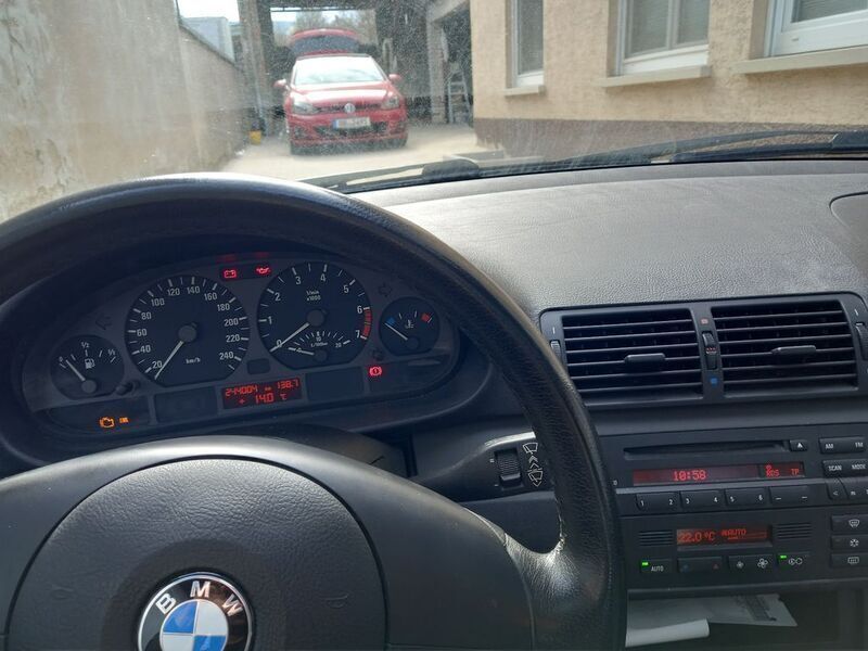 Silber Gebraucht 2002 BMW 316 Compact Kleinwagen | 1.450 € (Fairer Preis) - Bild 1/4
