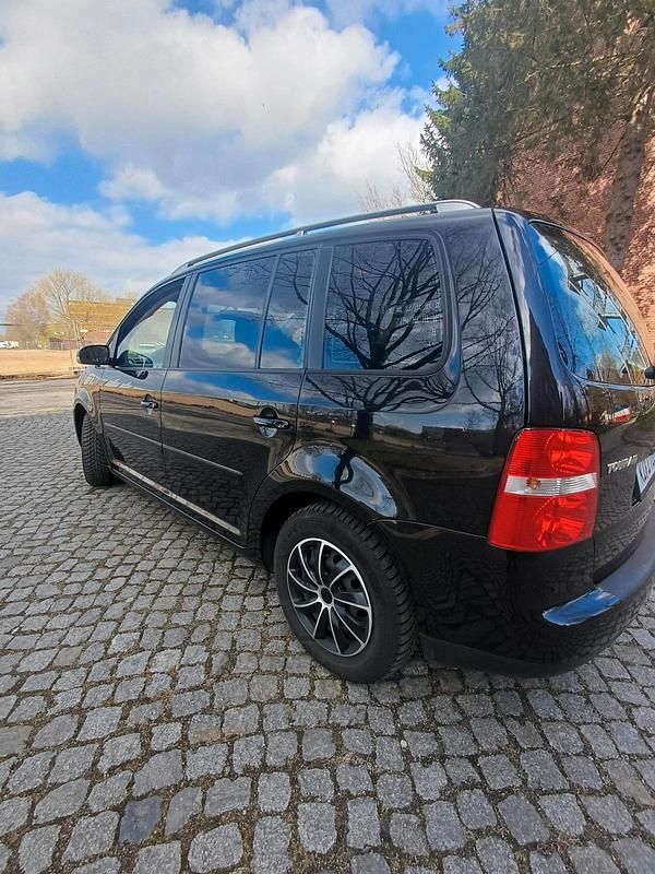 Gebraucht VW Touran 115 PS (84 kW) 2006 Schwarz Van / Kleinbus