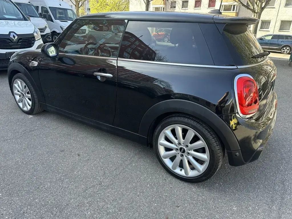 Occasion Mini Cooper SD 170 PK (125 kW) 2018 Zwart Hatchback