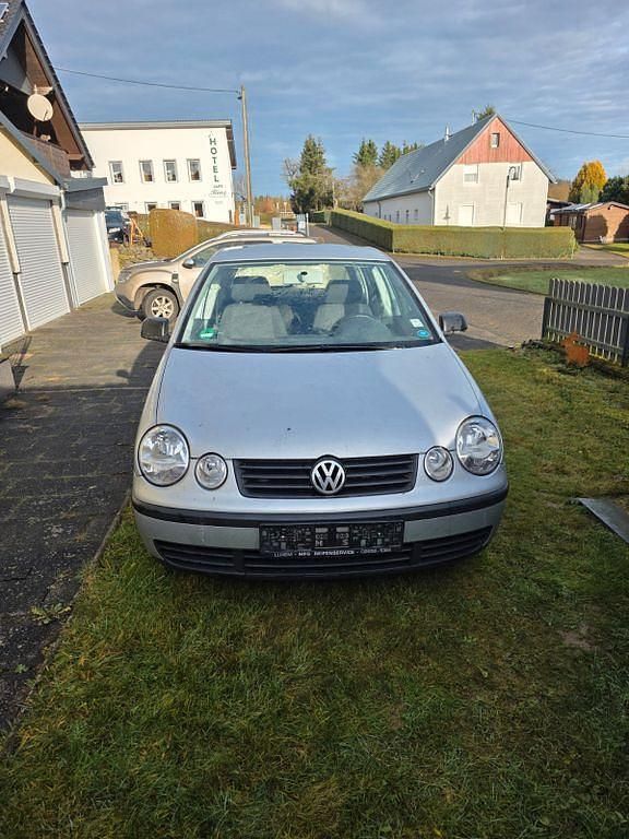 Gebraucht VW Polo Basis 64 PS (47 kW) 2003 Grau Limousine