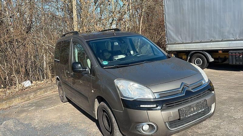 Gebraucht Citroën Berlingo 120 PS (88 kW) 2013 Grau Van / Kleinbus