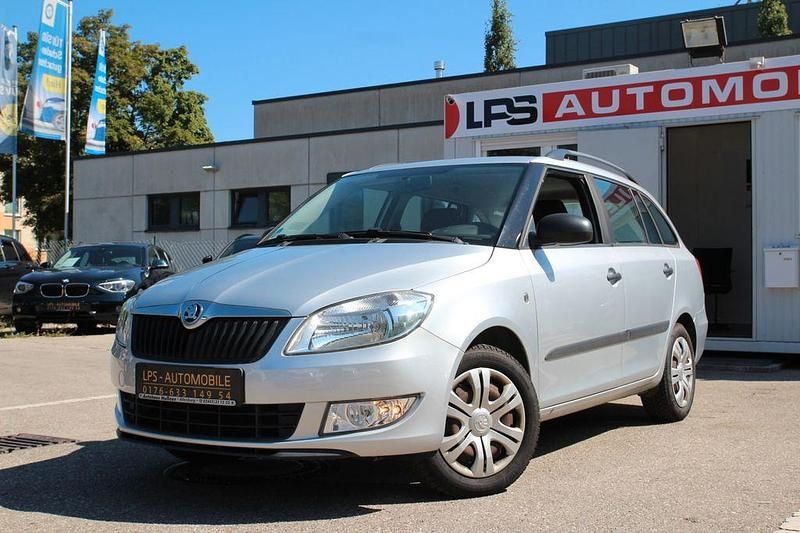 Silber Gebraucht 2014 Skoda Fabia Cool Edition Kombi | 5.990 € (Superpreis) - Bild 1/4