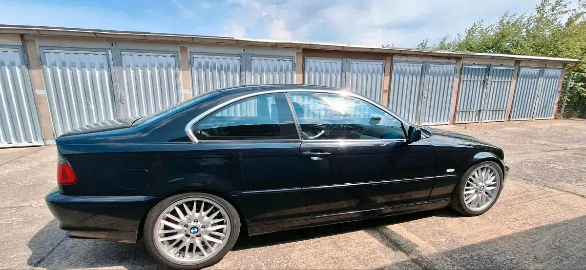 Gebraucht BMW 330 Basis 231 PS (169 kW) 2002 Schwarz Coupé