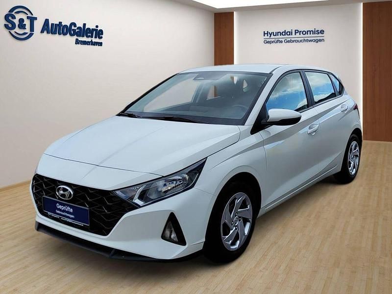 Weiß Gebraucht 2022 Hyundai i20 Select Limousine | 12.990 € (Guter Preis) - Bild 1/4