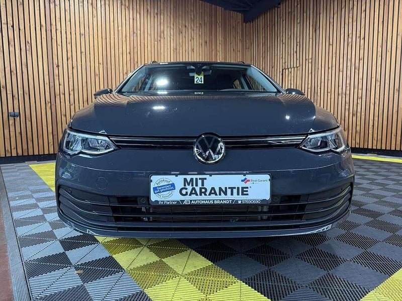 Gebraucht VW Golf VIII 116 PS (85 kW) 2022 Grau Kombi