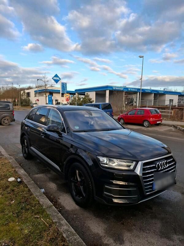 Schwarz Gebraucht 2016 Audi Q7 SUV | 25.950 € (Superpreis) - Bild 1/4