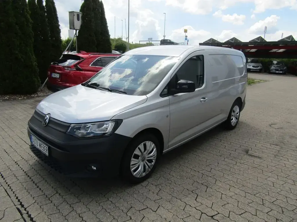 Gebraucht VW Caddy Basis 131 PS (96 kW) 2023 Reflexsilber Van / Kleinbus
