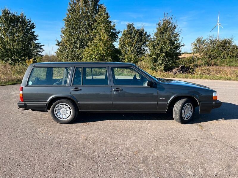 Grau Gebraucht 1992 Volvo 740 Kombi | 15.500 € - Bild 1/4