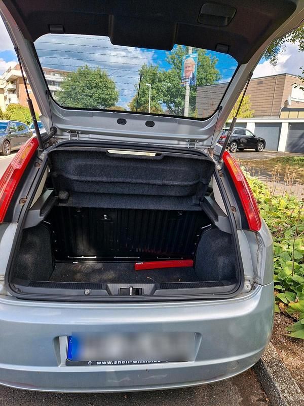 Blau Gebraucht 2006 Fiat Punto Kleinwagen | 1.150 € (Guter Preis) - Bild 1/4