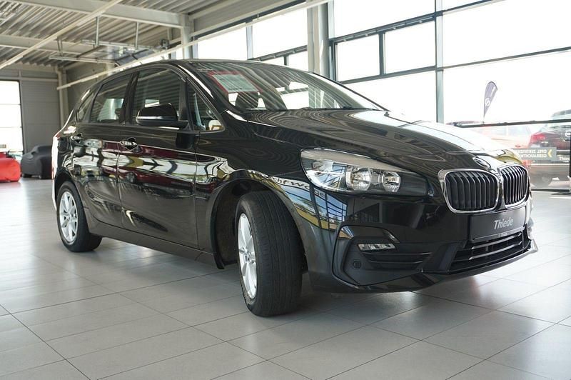 Gebraucht BMW 216 Active Tourer Performance 116 PS (85 kW) 2018 Black sapphire metallic Van / Kleinbus