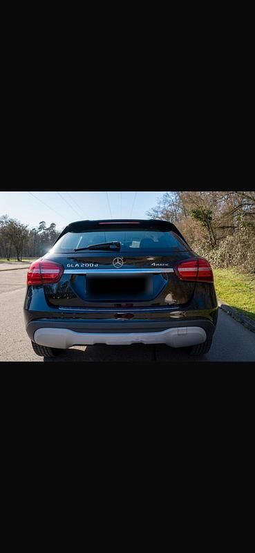 Gebraucht Mercedes GLA200 Edition 136 PS (100 kW) 2019 Schwarz SUV