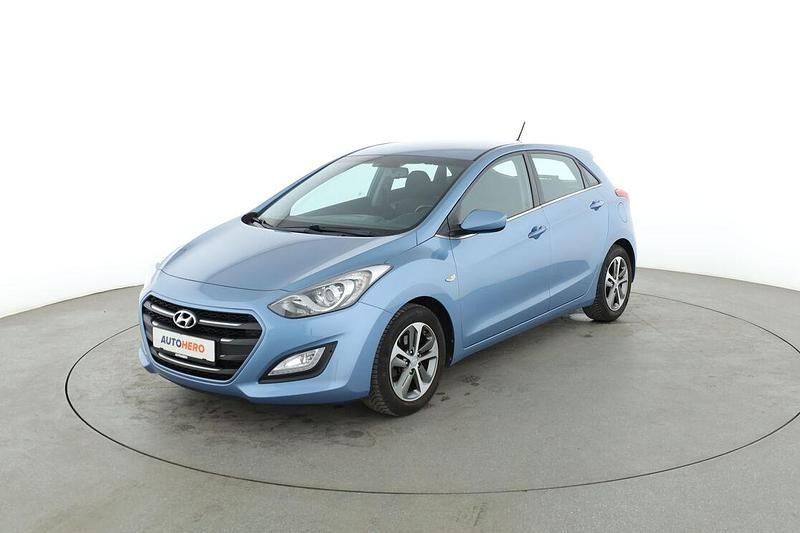 Gebraucht Hyundai i30 YES! 101 PS (74 kW) 2015 Blau Limousine