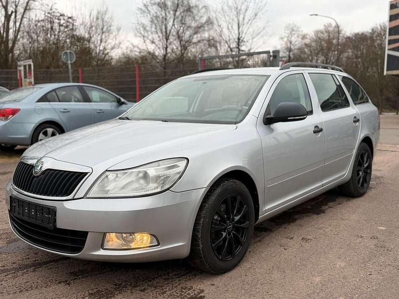 Gebraucht Skoda Octavia Active 105 PS (77 kW) 2012 Silber Kombi