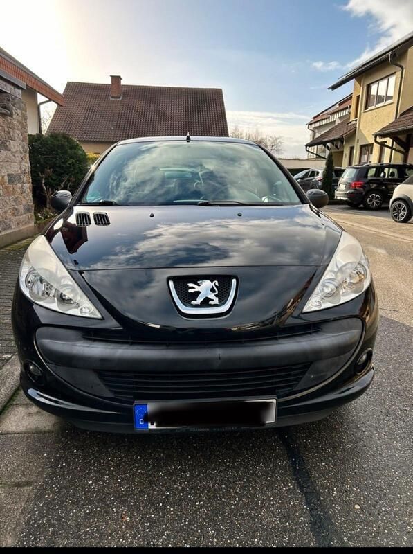 Schwarz Gebraucht 2010 Peugeot 206+ Kleinwagen | 2.200 € (Fairer Preis) - Bild 1/4