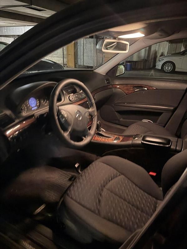 Gebraucht Mercedes 320 224 PS (164 kW) 2002 Grau Limousine