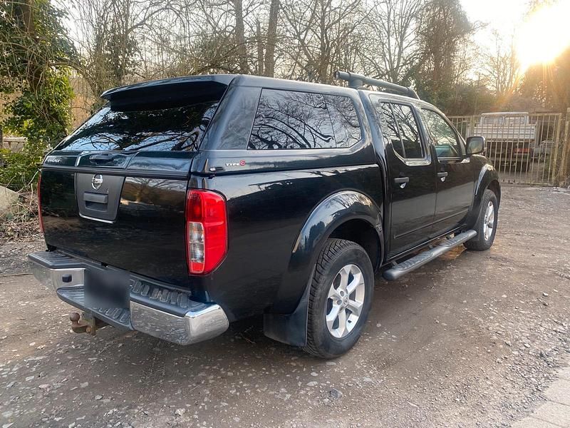 Gebraucht Nissan Navara 190 PS (139 kW) 2013 Blau Pickup