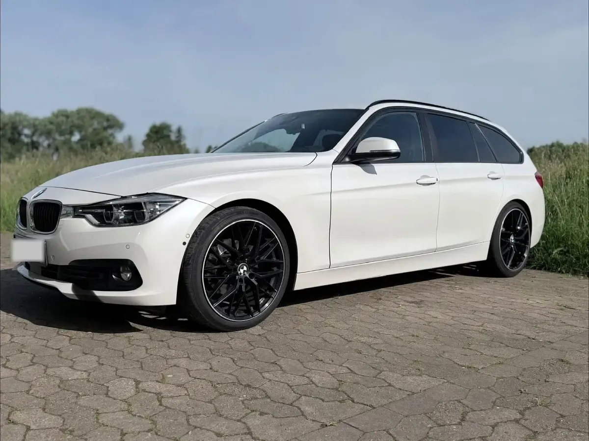 Gebraucht BMW 320 190 PS (139 kW) 2017 Weiß Kombi