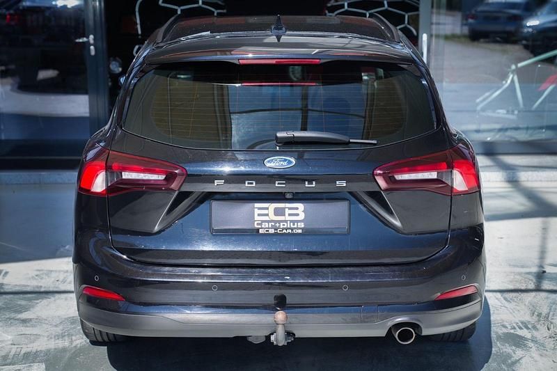Gebraucht Ford Focus Cool & Connect 120 PS (88 kW) 2022 Schwarz Kombi