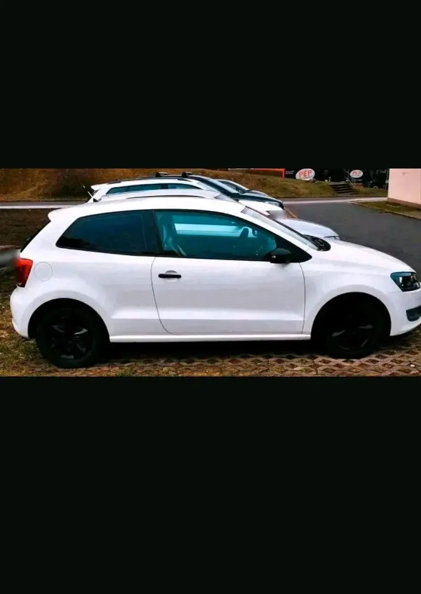 Gebraucht VW Polo 60 PS (44 kW) 2011 Weiß Kleinwagen