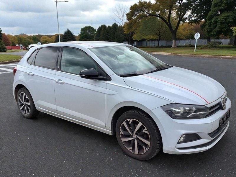 Gebraucht VW Polo Beats 75 PS (55 kW) 2017 Weiß Kleinwagen