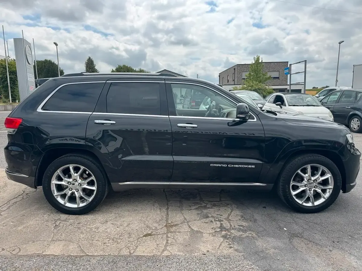 Gebraucht Jeep Grand Cherokee Summit 250 PS (183 kW) 2015 Schwarz SUV