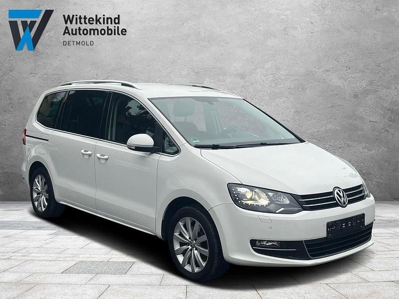 Weiß Gebraucht 2014 VW Sharan Highline Van / Kleinbus | 14.499 € (Fairer Preis) - Bild 1/4