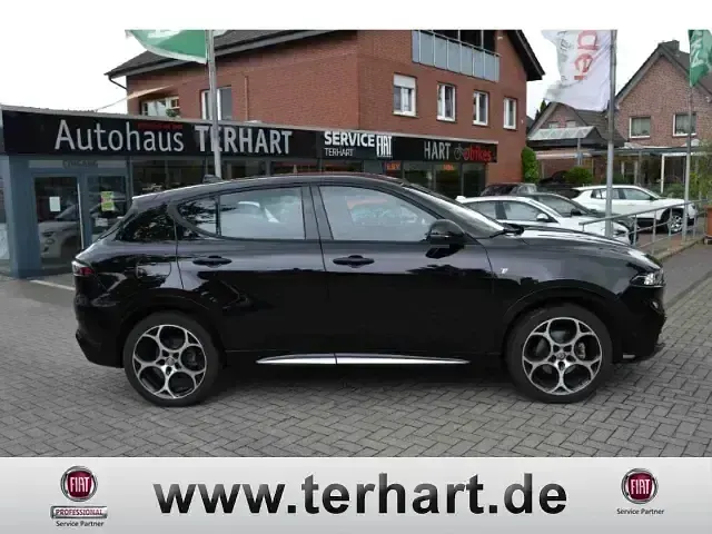 Gebraucht Alfa Romeo Tonale Ti 131 PS (96 kW) 2024 Schwarz SUV