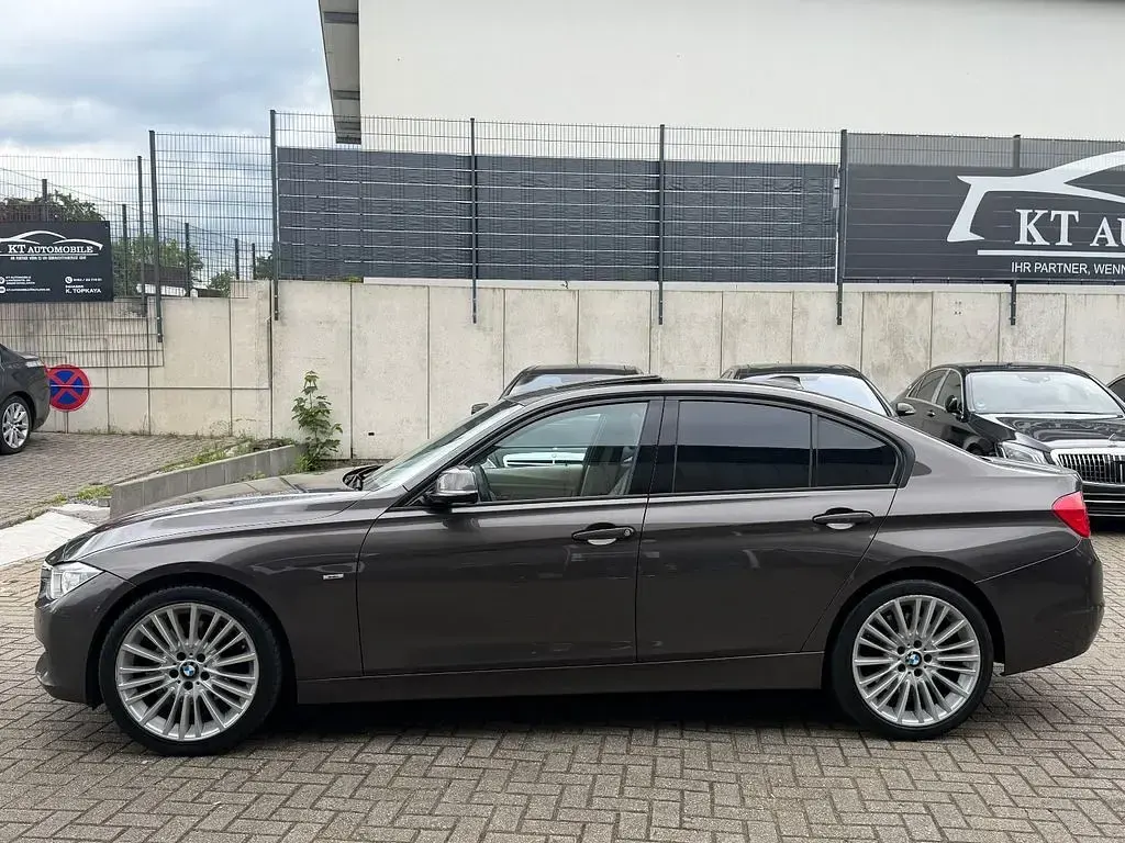Gebraucht BMW 330 Performance 258 PS (189 kW) 2012 Limousine