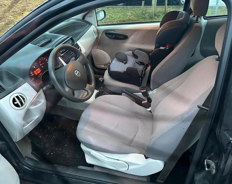 Gebraucht Fiat Punto 95 PS (69 kW) 2003 Blau Kleinwagen