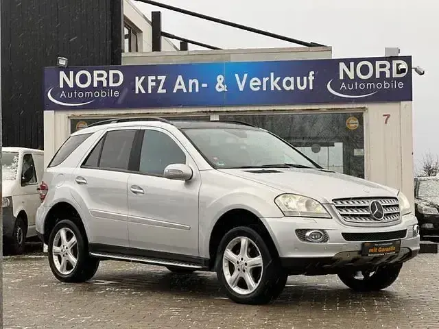 Używany Mercedes ML320 224 KM (164 kW) 2008 SUV