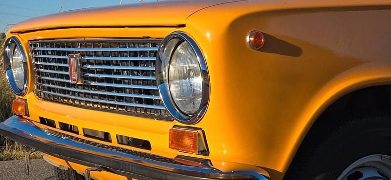 Second-hand Lada 1200 60 CP (44 kW) 1984 Berlinǎ