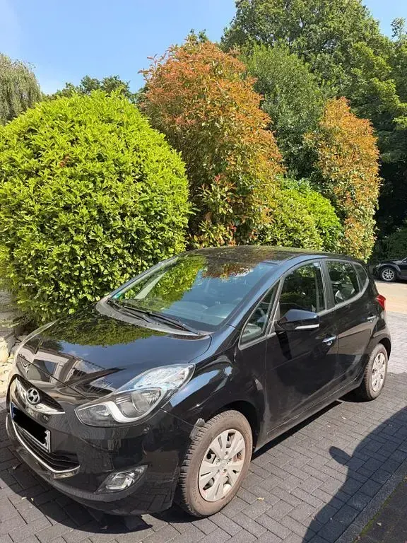 Gebraucht Hyundai ix20 Edition 90 PS (66 kW) 2012 Schwarz Kleinwagen