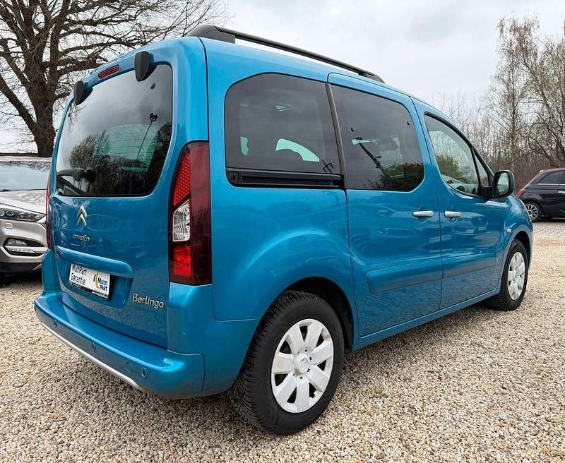 Second-hand Citroën Berlingo SELECTION 92 CP (67 kW) 2014 Albastru Monovolum