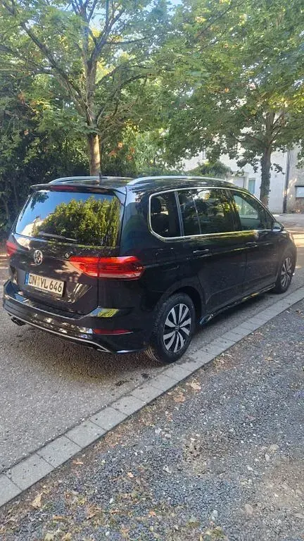 Gebraucht VW Touran R-line 150 PS (110 kW) 2022 Schwarz Van / Kleinbus
