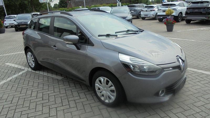 Gebraucht Renault Clio GrandTour Expression 74 PS (54 kW) 2014 Grau Kombi