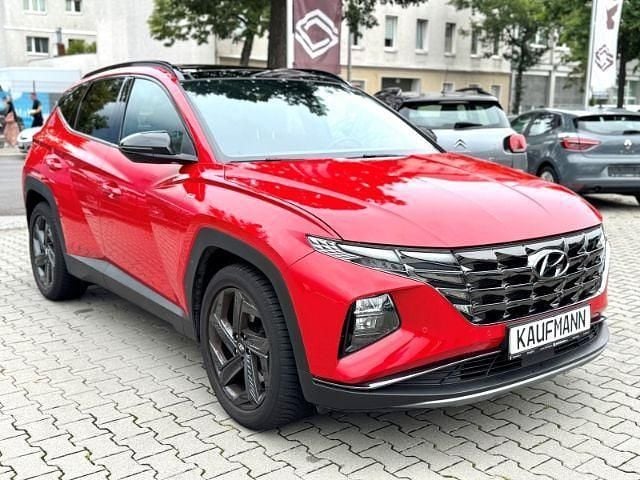 Rot Gebraucht 2023 Hyundai Tucson Blackline SUV | 28.790 € (Fairer Preis) - Bild 1/4