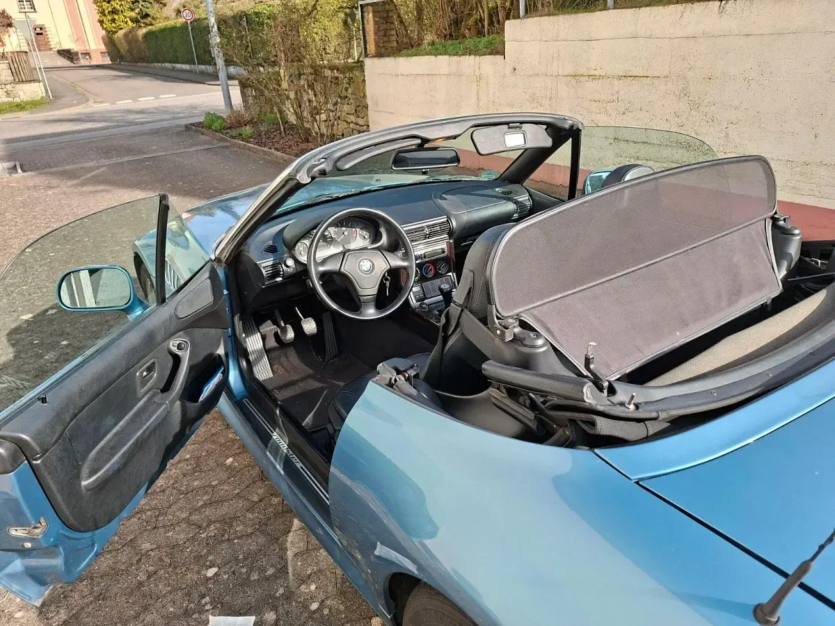 Gebraucht BMW Z3 140 PS (102 kW) 1996 Blau Cabrio
