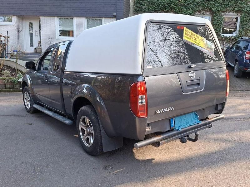Gebraucht Nissan Navara 190 PS (139 kW) 2011 Grau Pickup